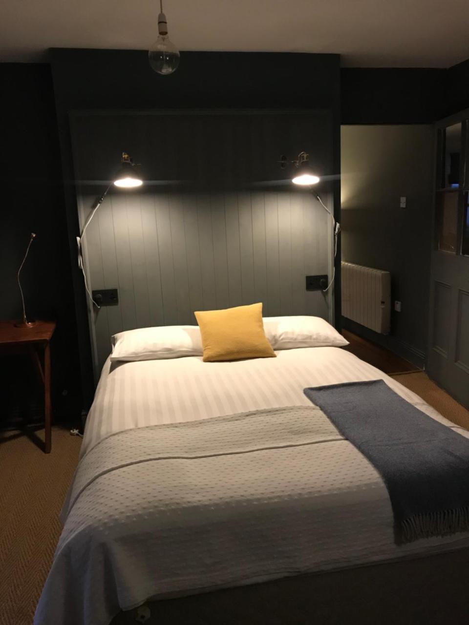 Claremount Apartment Брей Екстериор снимка